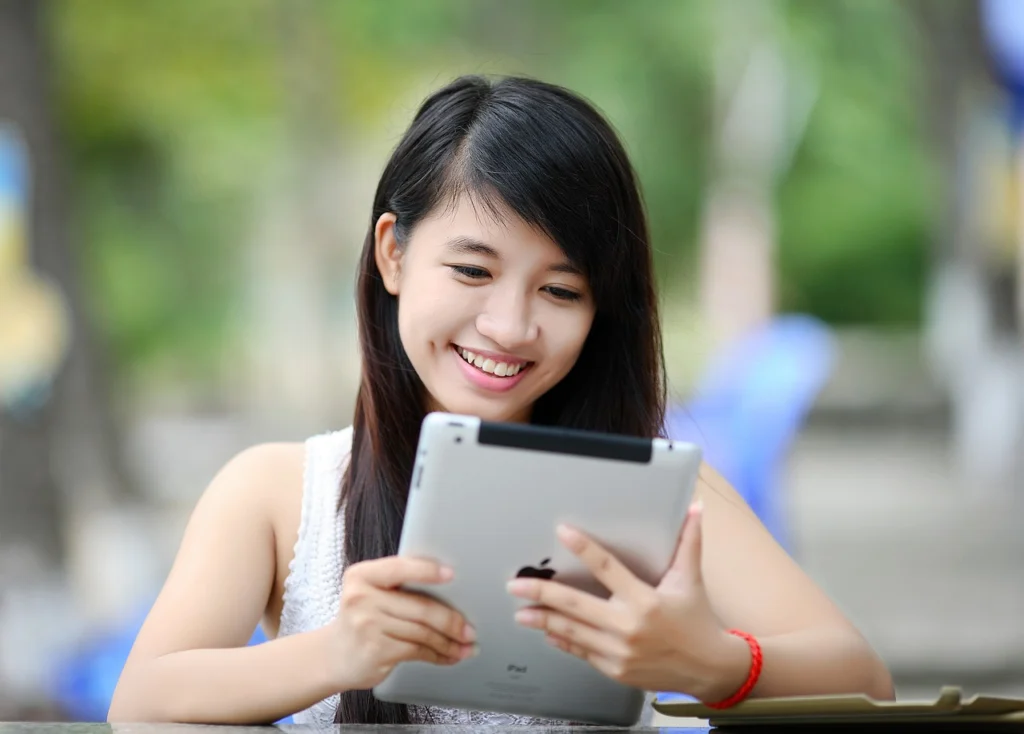 Institute for Educational Advancement - Connecting bright minds; nurturing intellectual and personal growth