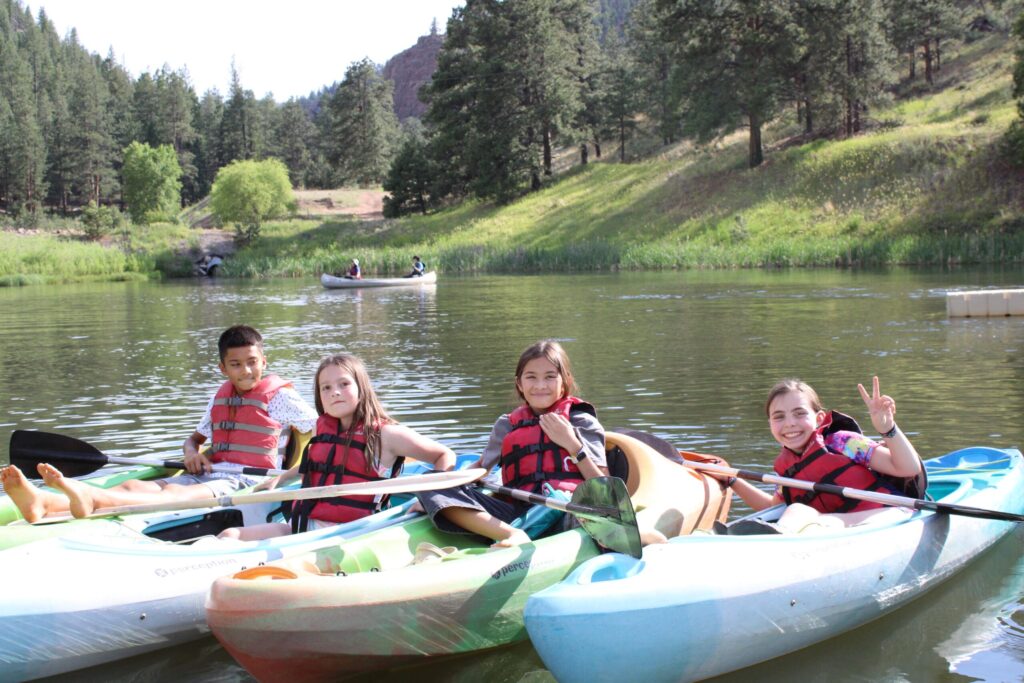 YUN_West_Lake_Kayaking_2024 (10)